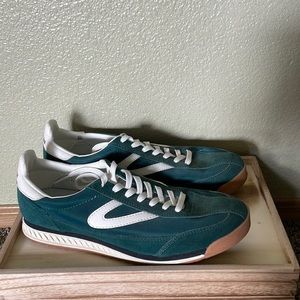 Tretron Rawlins sneaker.